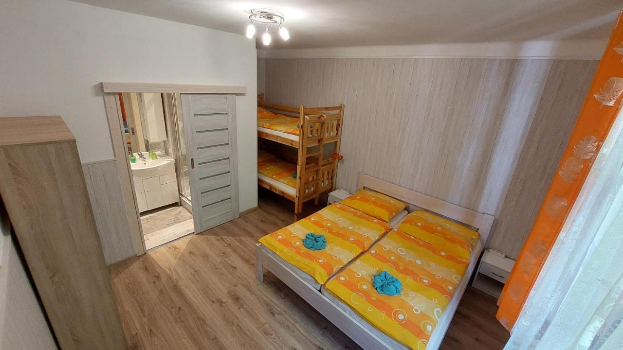 Ubytovani Pod Hradbami Nove Mesto nad Metuji Luaran gambar